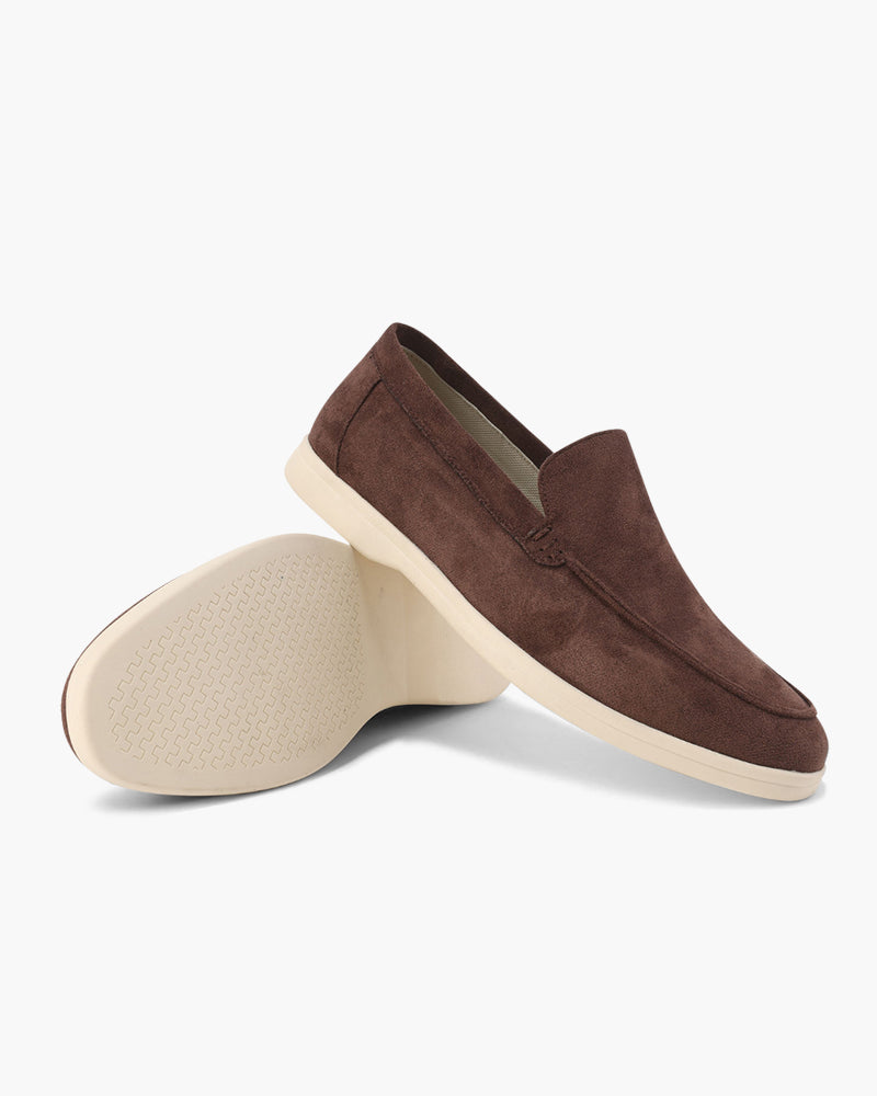 Oud geld suede loafers