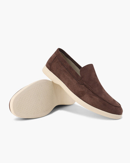 Oud geld suede loafers