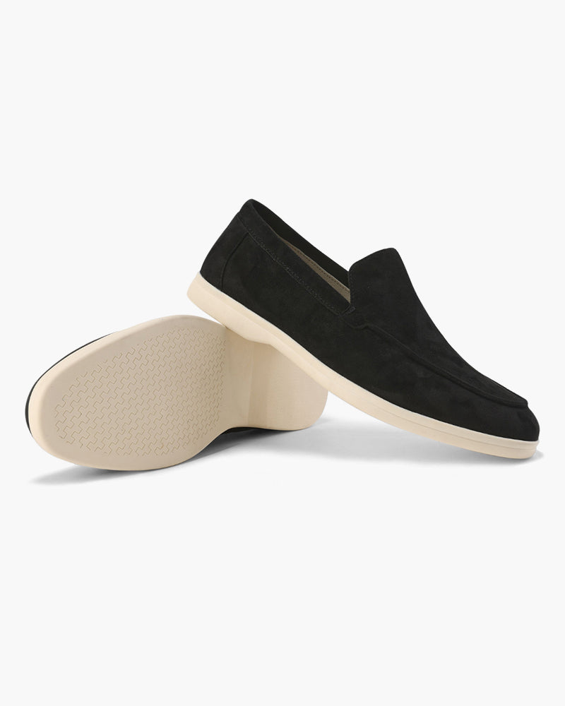 Oud geld suede loafers